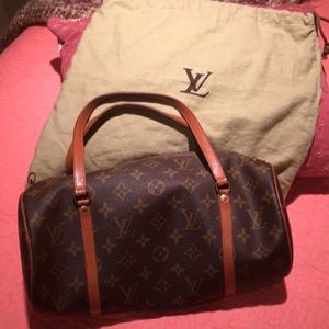 Louis Vuitton Vintage 1980’s handbag.